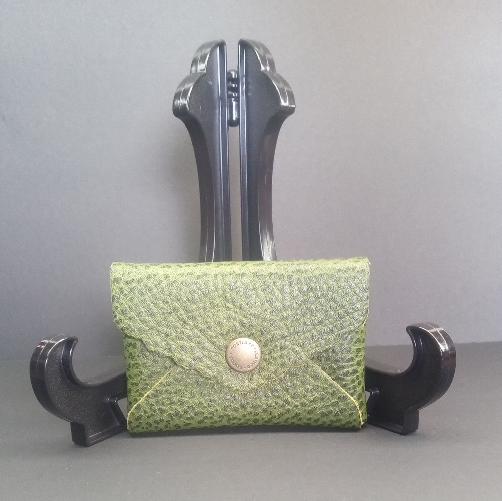 Portland Leather Daisy Wallet Avocado